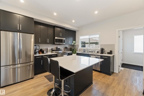 310 Balsam Link, Leduc, AB - Indoor Photo Showing Kitchen With Upgraded Kitchen