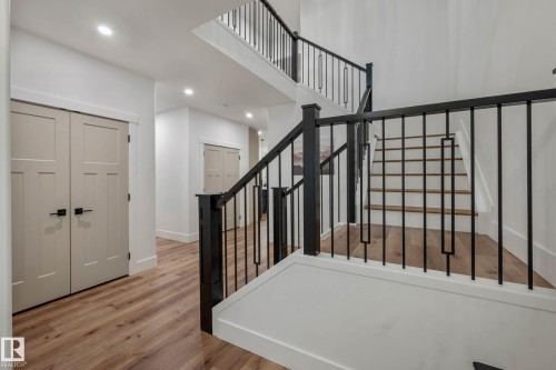 5094 Edgemont Boulevard, Edmonton, AB - Indoor Photo Showing Other Room