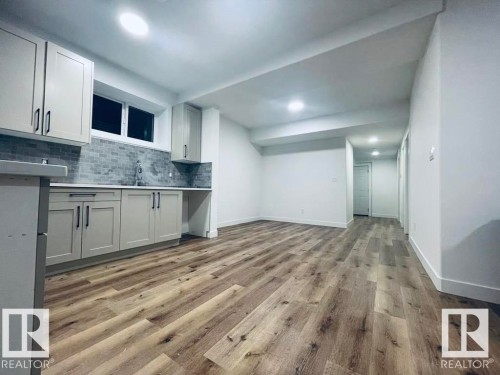 5094 Edgemont Boulevard, Edmonton, AB - Indoor