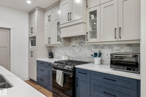 5094 Edgemont Boulevard, Edmonton, AB - Indoor Photo Showing Kitchen With Upgraded Kitchen