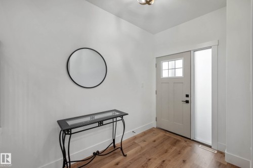 5094 Edgemont Boulevard, Edmonton, AB - Indoor Photo Showing Other Room