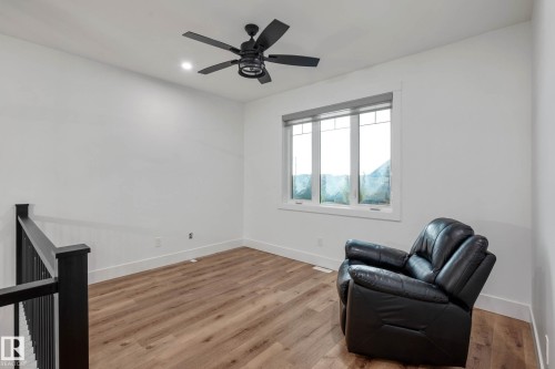 5094 Edgemont Boulevard, Edmonton, AB - Indoor Photo Showing Other Room