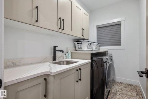 5094 Edgemont Boulevard, Edmonton, AB - Indoor Photo Showing Laundry Room