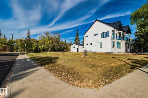 7780 Jasper Avenue, Edmonton, AB 