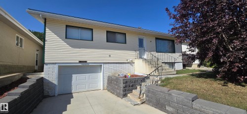 4318 48a Street  Vegreville, AB T9C 1B2