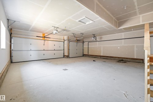 36 Maple Crescent, Gibbons, AB - Indoor Photo Showing Garage