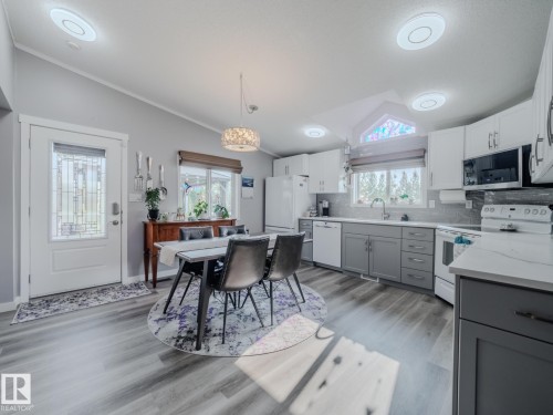 B 23021 Twp Road 502, Rural Leduc County, AB - Indoor