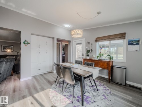 B 23021 Twp Road 502, Rural Leduc County, AB - Indoor Photo Showing Dining Room