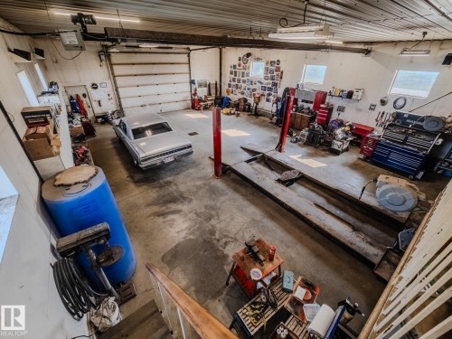 B 23021 Twp Road 502, Rural Leduc County, AB - Indoor Photo Showing Garage