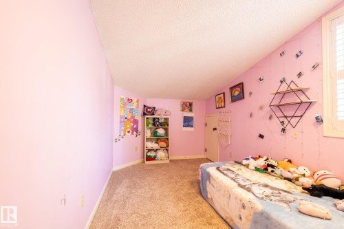 410 Olsen Close, Edmonton, AB - Indoor Photo Showing Bedroom