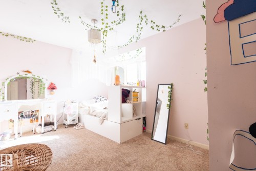 410 Olsen Close, Edmonton, AB - 