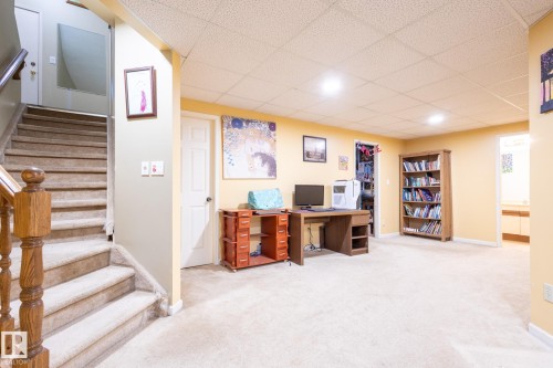 410 Olsen Close, Edmonton, AB - Indoor