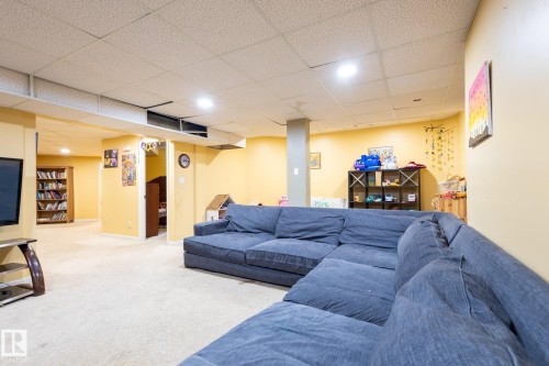 410 Olsen Close, Edmonton, AB - Indoor Photo Showing Basement