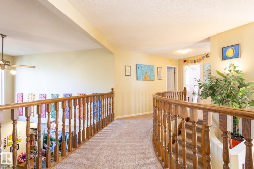 410 Olsen Close, Edmonton, AB - Indoor Photo Showing Other Room