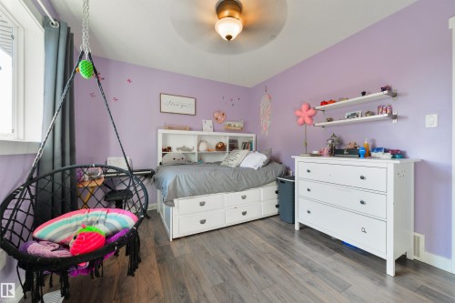 119 Brickyard Place, Stony Plain, AB - Indoor Photo Showing Bedroom