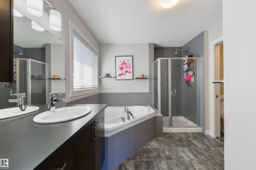 119 Brickyard Place, Stony Plain, AB - Indoor Photo Showing Bathroom