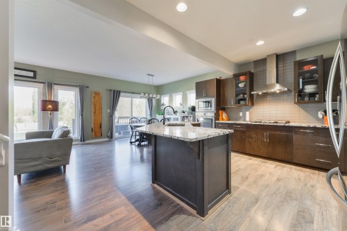 119 Brickyard Place, Stony Plain, AB - Indoor Photo Showing Kitchen