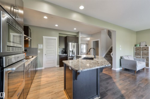 119 Brickyard Place, Stony Plain, AB - Indoor Photo Showing Kitchen With Stainless Steel Kitchen With Upgraded Kitchen