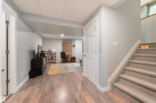 119 Brickyard Place, Stony Plain, AB - Indoor Photo Showing Other Room