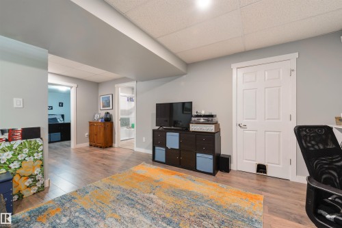 119 Brickyard Place, Stony Plain, AB - Indoor Photo Showing Other Room