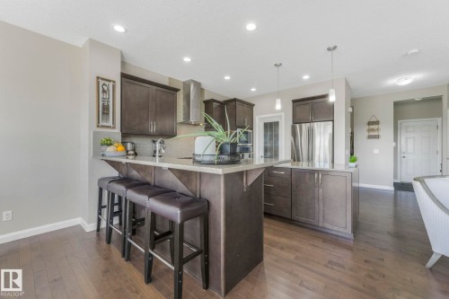 1298 Secord Landing Landing, Edmonton, AB - Indoor Photo Showing Kitchen With Upgraded Kitchen