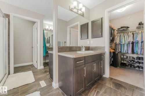 1298 Secord Landing Landing, Edmonton, AB - Indoor Photo Showing Bathroom