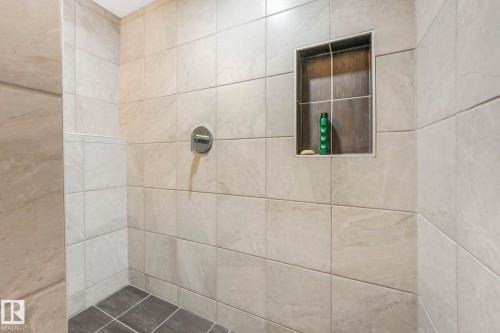 1298 Secord Landing Landing, Edmonton, AB - Indoor Photo Showing Bathroom