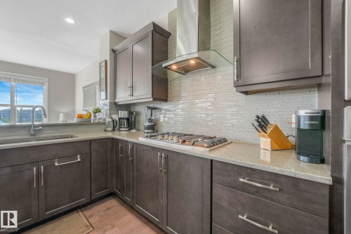 1298 Secord Landing Landing, Edmonton, AB - Indoor Photo Showing Kitchen With Upgraded Kitchen