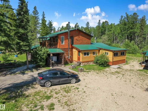 4836 A 53 Ave & 4836 B 53 Avenue, Cynthia, AB - Outdoor