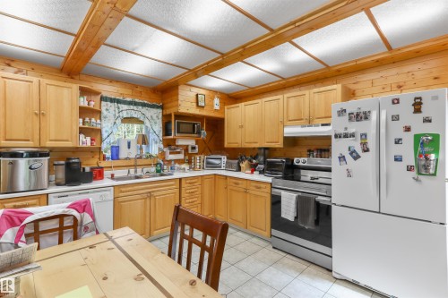 4836 A 53 Ave & 4836 B 53 Avenue, Cynthia, AB - Indoor Photo Showing Kitchen With Double Sink