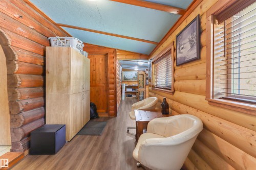 4836 A 53 Ave & 4836 B 53 Avenue, Cynthia, AB - Indoor Photo Showing Other Room