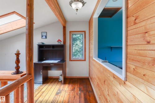 4836 A 53 Ave & 4836 B 53 Avenue, Cynthia, AB - Indoor Photo Showing Other Room