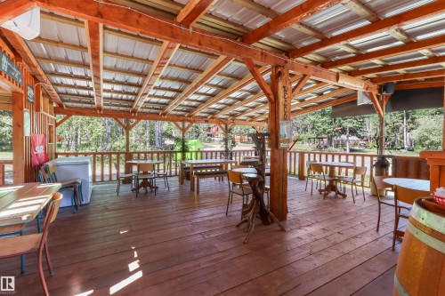 4836 A 53 Ave & 4836 B 53 Avenue, Cynthia, AB - Indoor