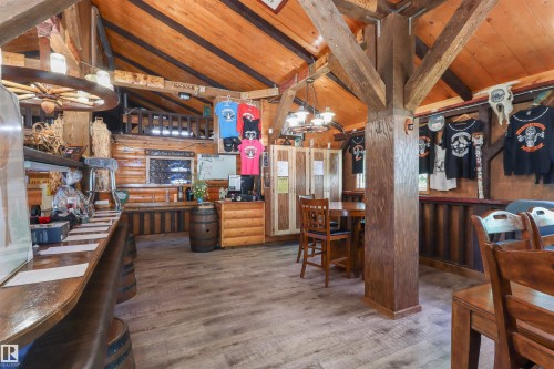 4836 A 53 Ave & 4836 B 53 Avenue, Cynthia, AB - Indoor