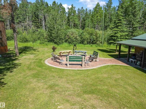 4836 A 53 Ave & 4836 B 53 Avenue, Cynthia, AB - Outdoor