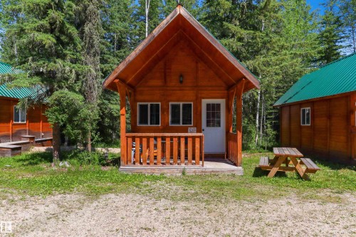 4836 A 53 Ave & 4836 B 53 Avenue, Cynthia, AB - Outdoor