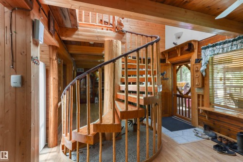 4836 A 53 Ave & 4836 B 53 Avenue, Cynthia, AB - Indoor Photo Showing Other Room