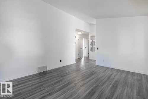 13140 35 Street, Edmonton, AB - Indoor Photo Showing Other Room