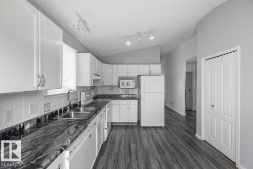 13140 35 Street, Edmonton, AB - Indoor Photo Showing Kitchen With Double Sink