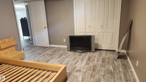 5121 59 Avenue, Elk Point, AB - Indoor Photo Showing Other Room