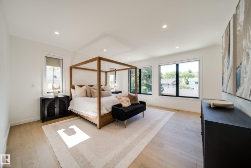 10522 134 Street, Edmonton, AB - Indoor Photo Showing Bedroom
