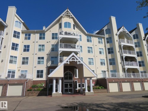 405 10221 111 Street  Edmonton, AB T5K 2W5