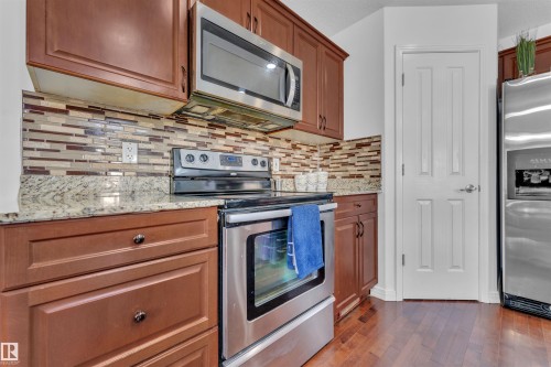 2225 32B Street, Edmonton, AB - Indoor Photo Showing Kitchen