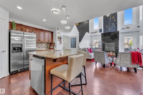 2225 32B Street, Edmonton, AB - Indoor Photo Showing Kitchen