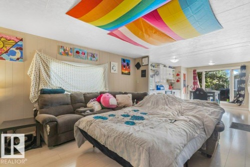 321 Westbrook Way, Edmonton, AB - Indoor Photo Showing Bedroom