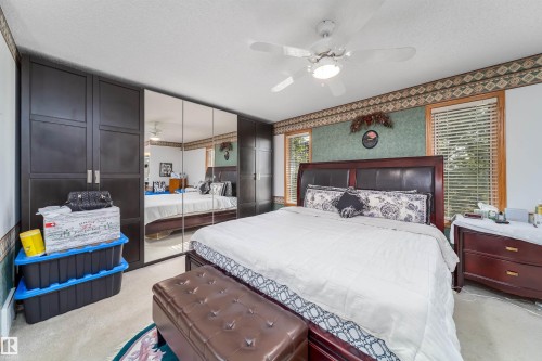 11415 9 Avenue, Edmonton, AB - Indoor Photo Showing Bedroom