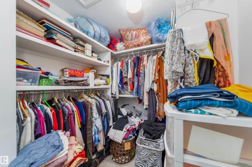 11415 9 Avenue, Edmonton, AB - Indoor With Storage