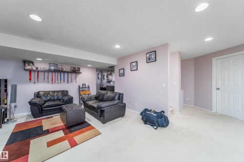 11415 9 Avenue, Edmonton, AB - Indoor
