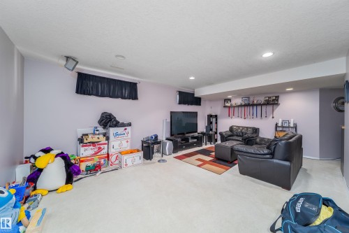 11415 9 Avenue, Edmonton, AB - Indoor