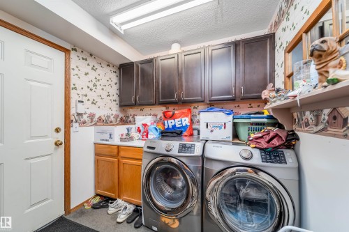 11415 9 Avenue, Edmonton, AB - Indoor Photo Showing Laundry Room